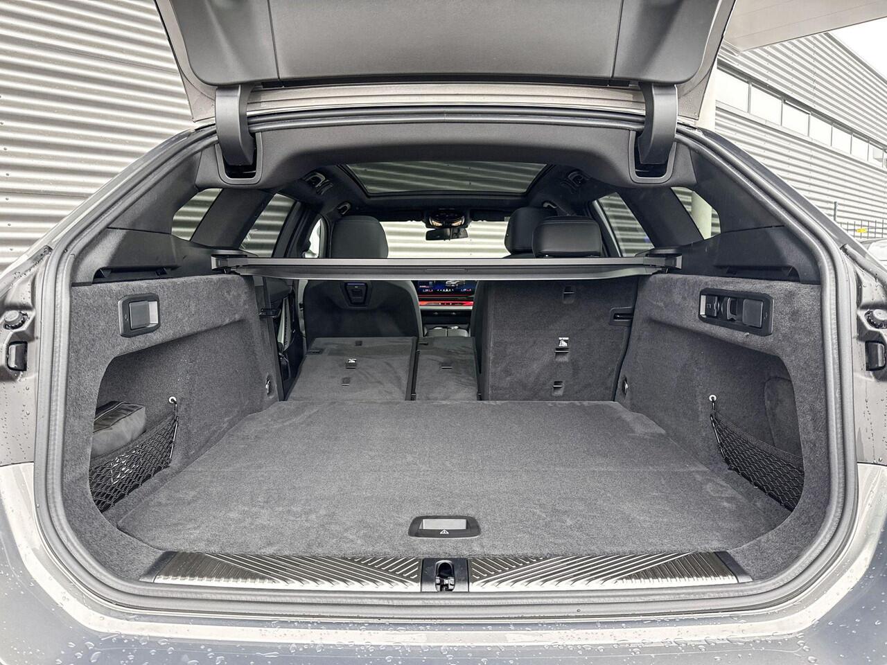 BMW 5-SERIE Touring 520i | M Sport Pro | Innovation Pack | Travel Pack | Comfort Pack | Trekhaak