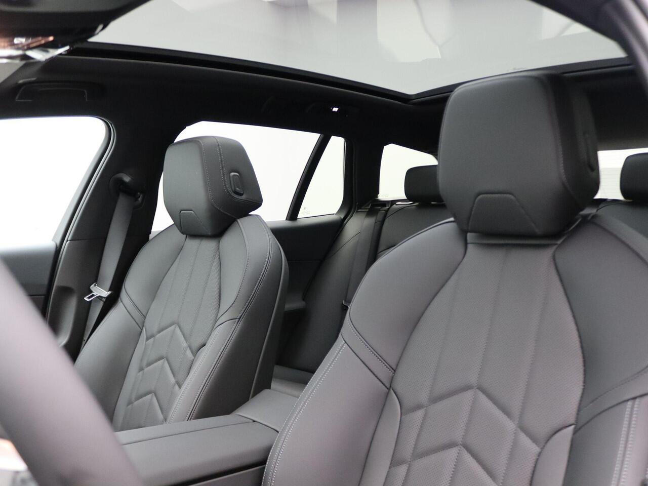 BMW 5-SERIE Touring 520i | M Sport Package | Equipment Package Pro | Travel Package | Showroom Selection