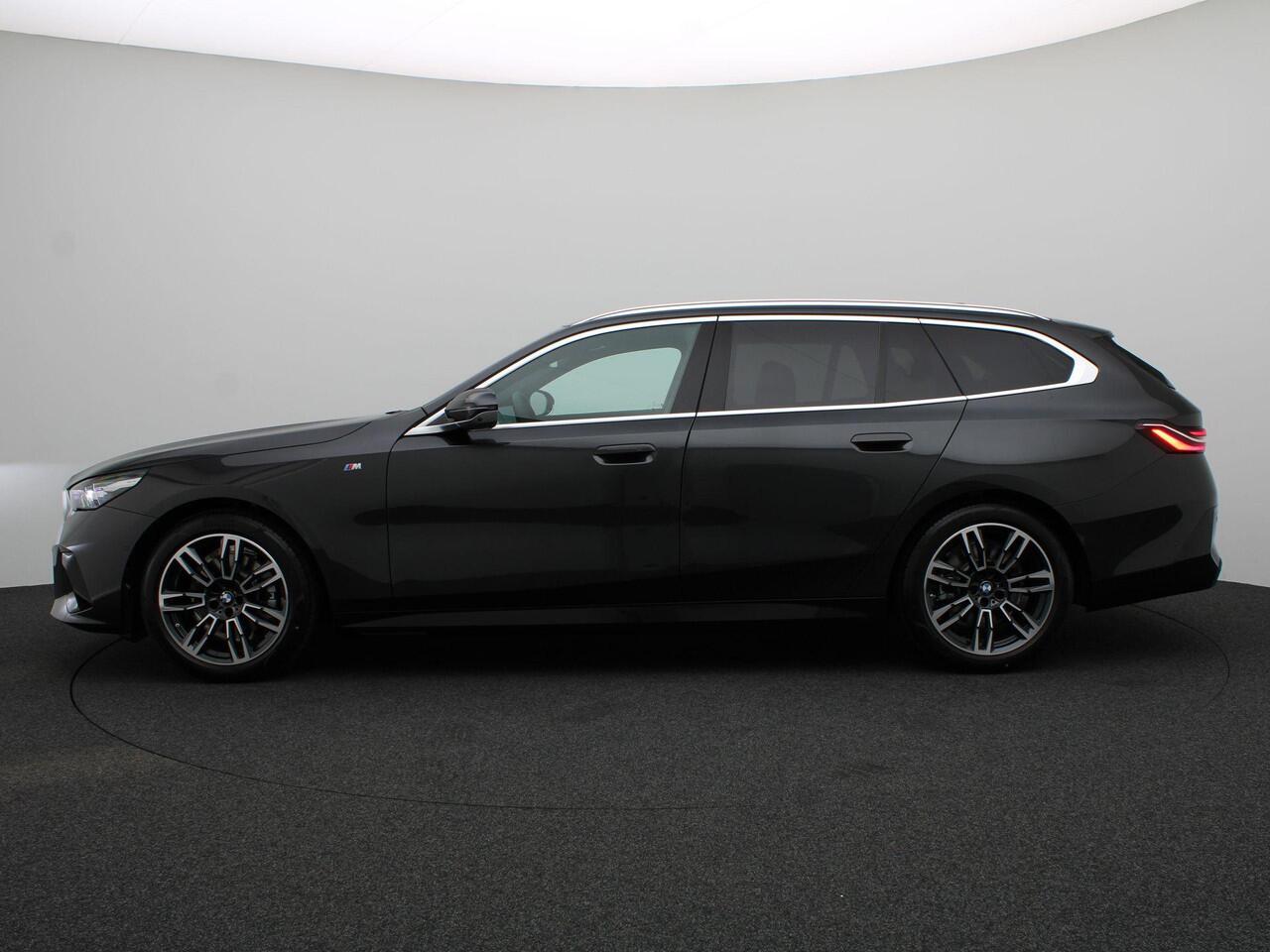 BMW 5-SERIE Touring 520i | M Sport Package | Equipment Package Pro | Travel Package | Showroom Selection
