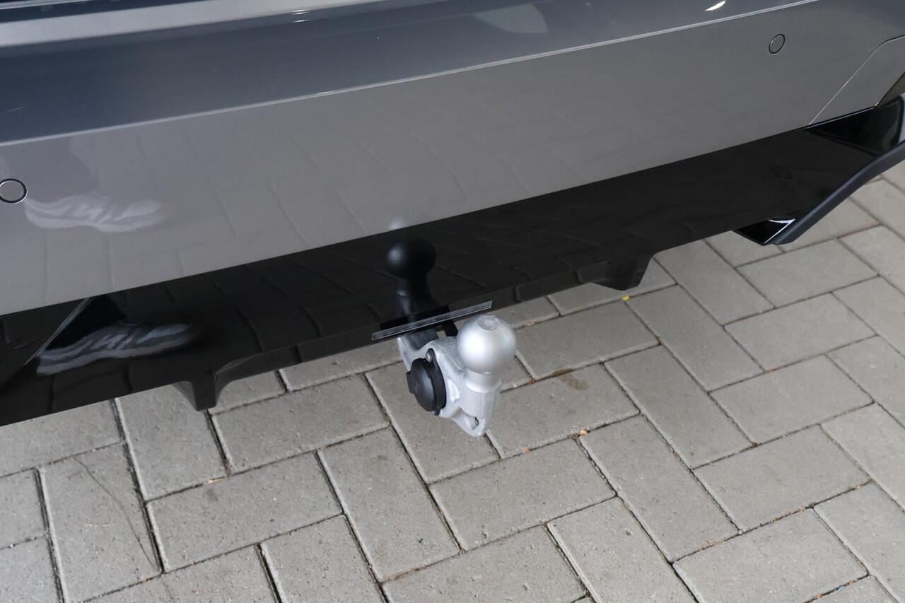 BMW 5-SERIE 550e xDrive Touring | M Sportpakket Pro | Innovation Package | Travel Pack | Comfort Pack