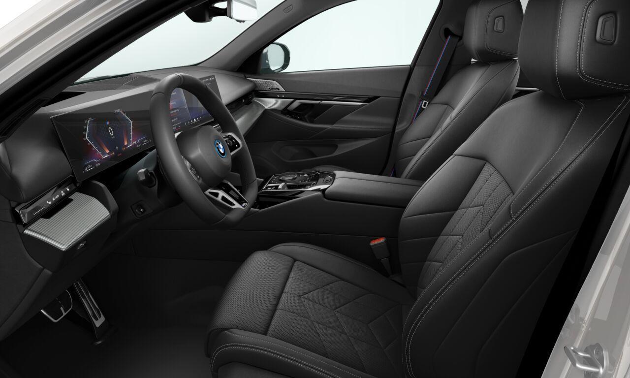 BMW 5-SERIE 530e Touring | M Sportpakket Pro | Innovation Pack | Travel Pack | Comfort Pack