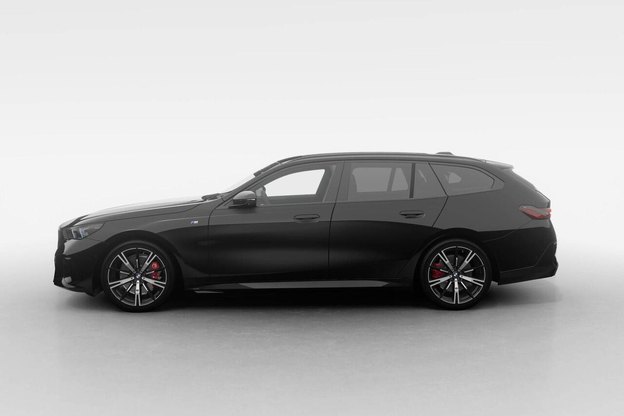BMW 5-SERIE Touring 520i | M Sport Pro | Innovation Pack | Travel Pack | Comfort Pack | VPLD