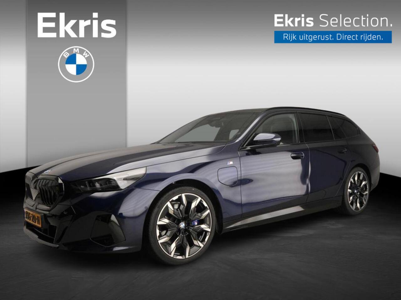 BMW 5-SERIE Touring 550e xDrive M-Sportpakket Pro / Panoramadak / Driving assist professional / Bower & Wilkens / Iconic Glow | Ekris Selection