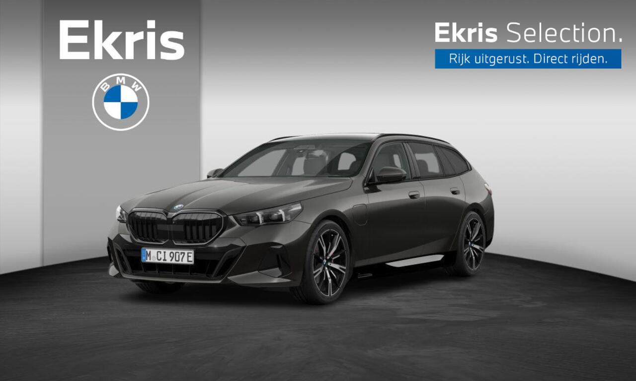 BMW 5-SERIE Touring 530e M Sportpakket Pro | Panoramadak | Elektr. Trekhaak | Stuurwielverwarming | Ekris Selection