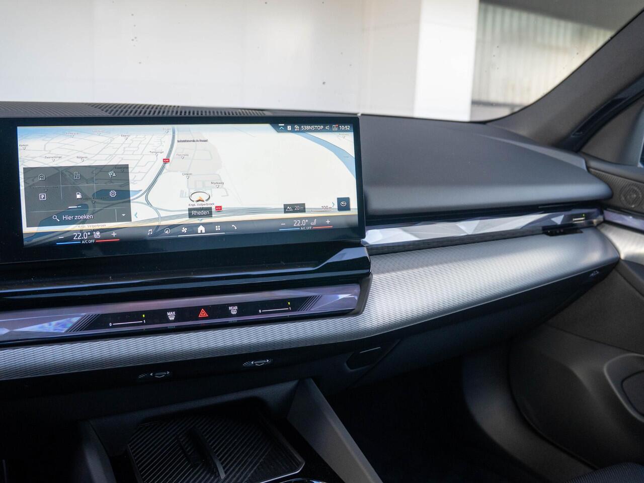 BMW 5-SERIE Sedan 520i | M Sportpakket | Innovation Pack | Stuurwielrand verwarmd | Comfort Access | Panoramadak | Stoelverwarming | Harman-Kardon | Trekhaak | Ekris Selection