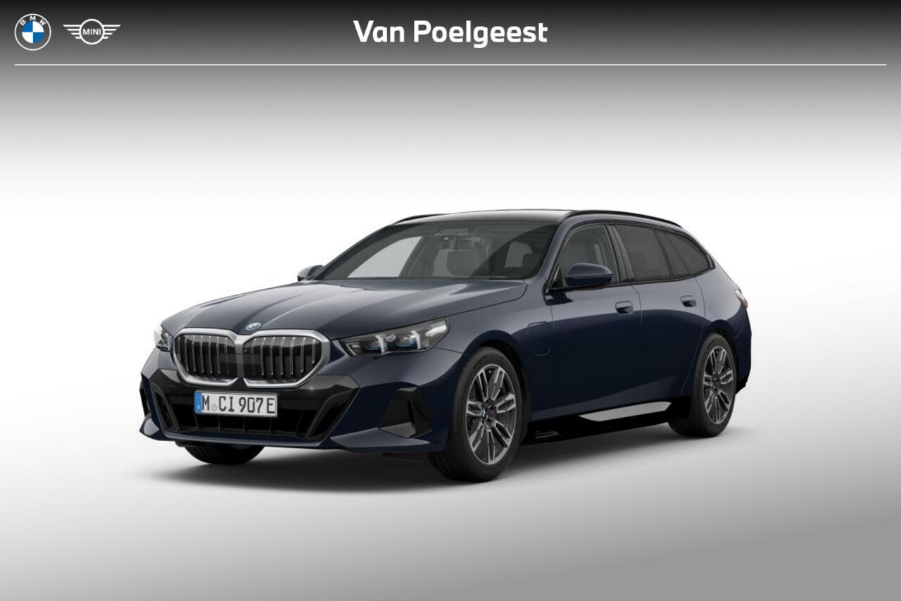 BMW 5-SERIE Touring 530e M Sport Edition | M Sportpakket | Innovation Pack | Travel Pack | Comfort Pack | Trekhaak