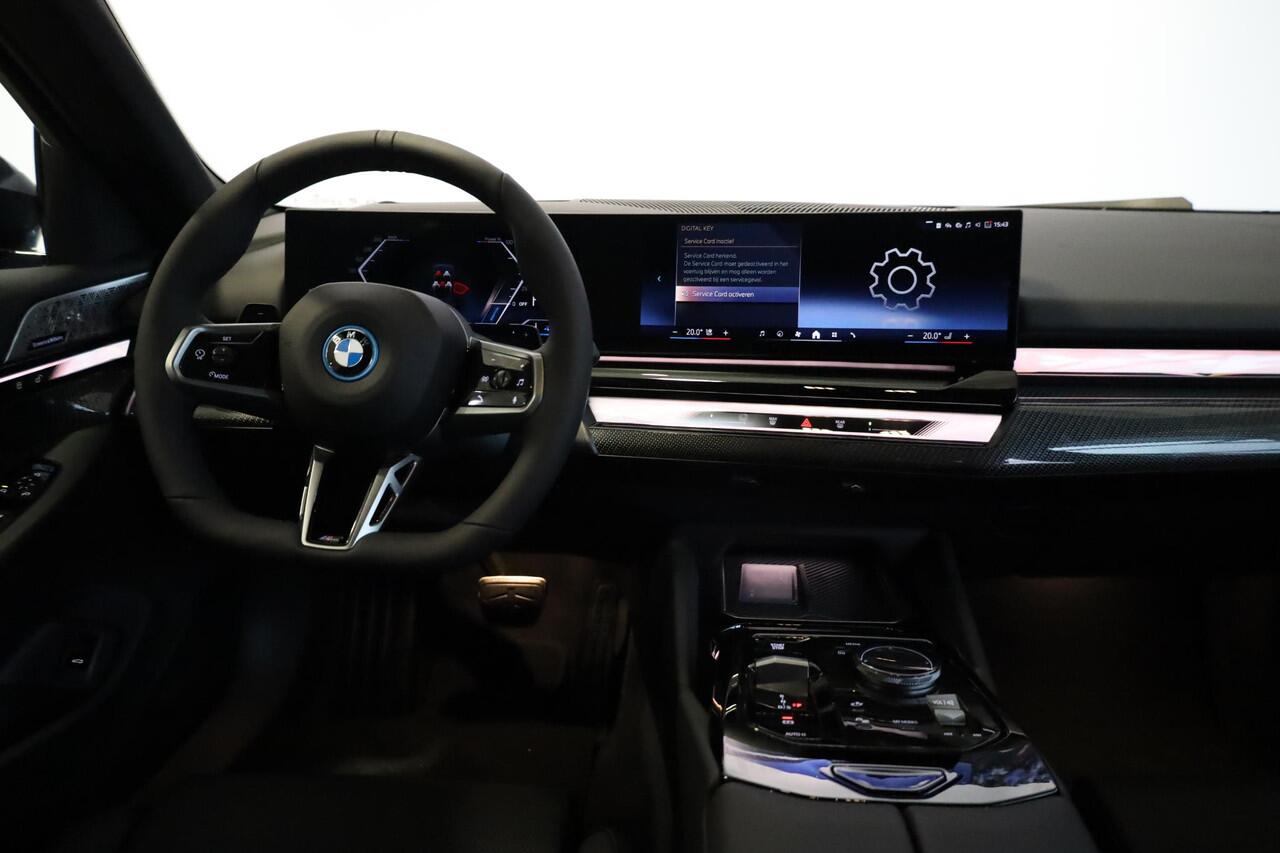 BMW 5-SERIE Touring 530e M Sportpakket Pro | Comfortstoelen | Bowers & Wilkins | Elektr. Trekhaak | Ekris Selection
