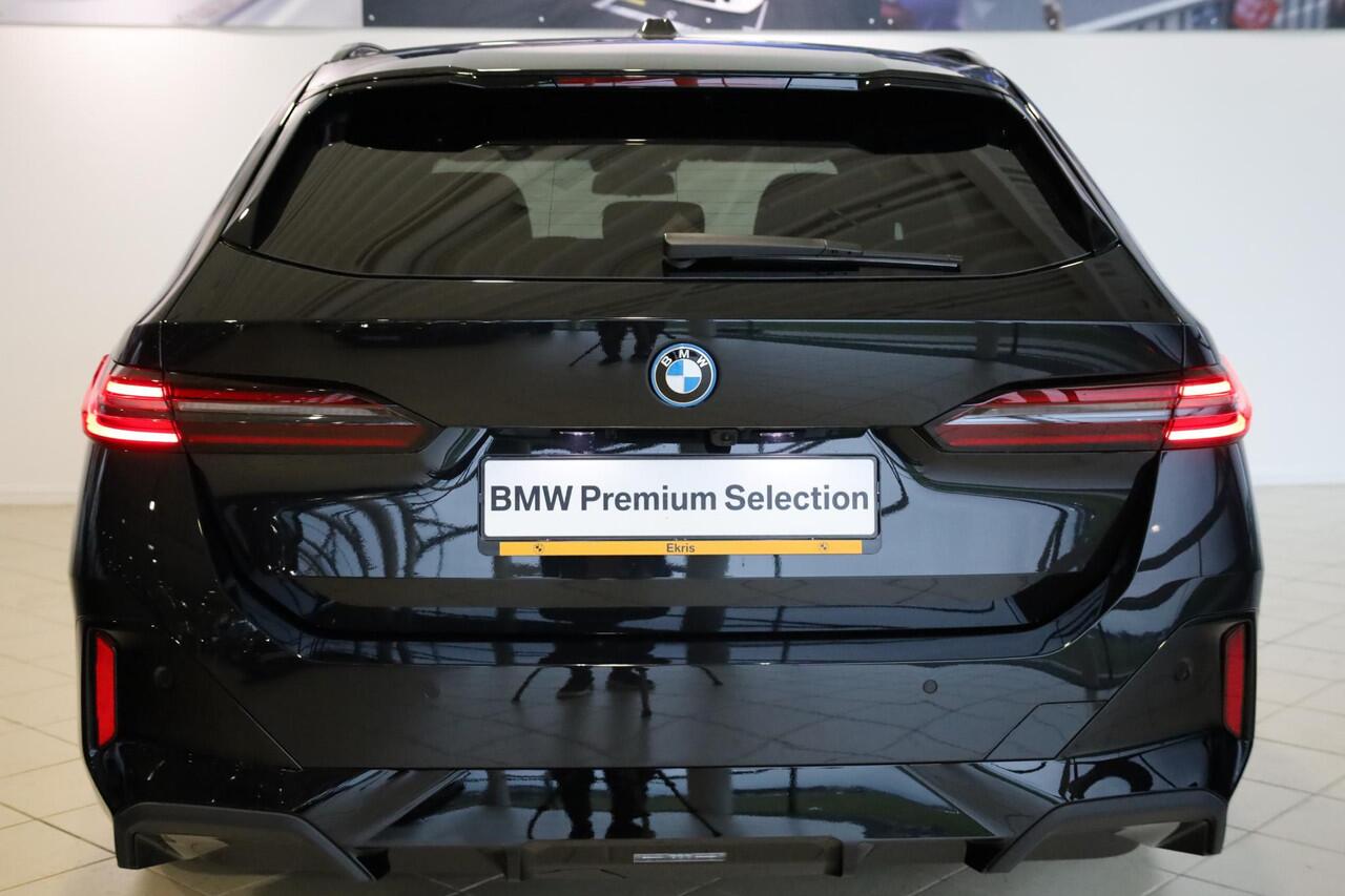 BMW 5-SERIE Touring 530e M Sportpakket Pro | Comfortstoelen | Bowers & Wilkins | Elektr. Trekhaak | Ekris Selection