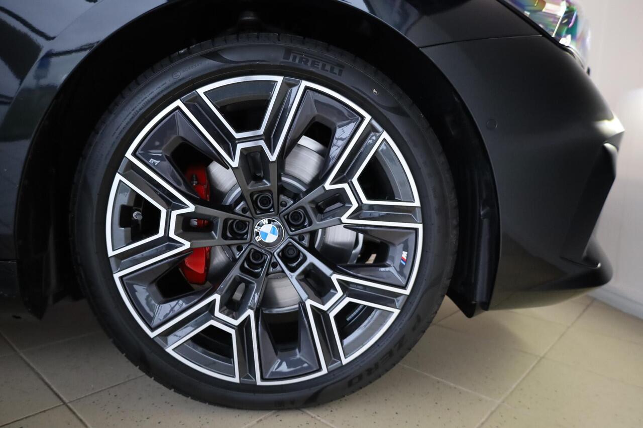 BMW 5-SERIE Touring 530e M Sportpakket Pro | Comfortstoelen | Bowers & Wilkins | Elektr. Trekhaak | Ekris Selection