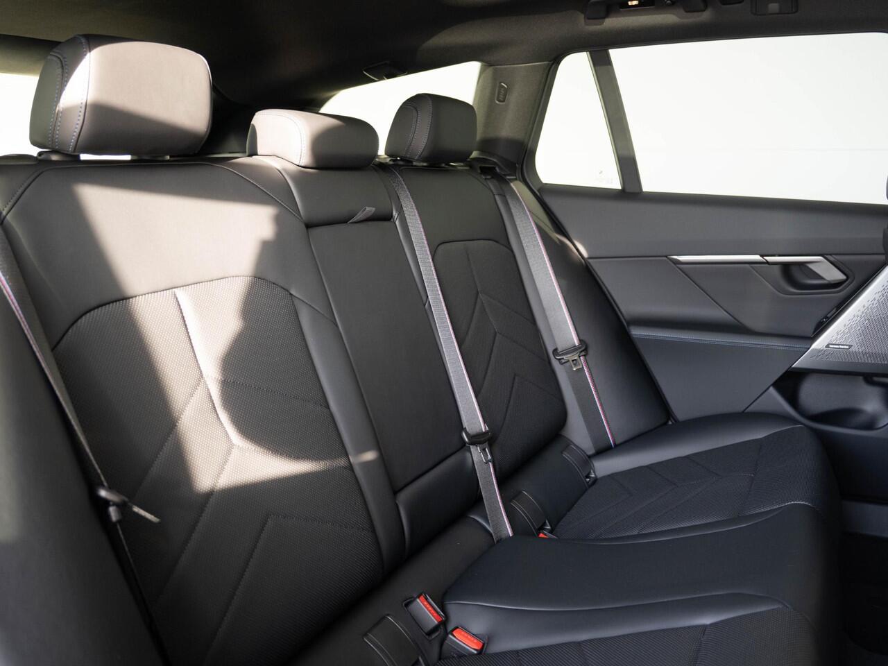 BMW 5-SERIE Touring 520i | M Sportpakket Pro | Equipment Pack Pro | Travel Pack | Showroom Selection