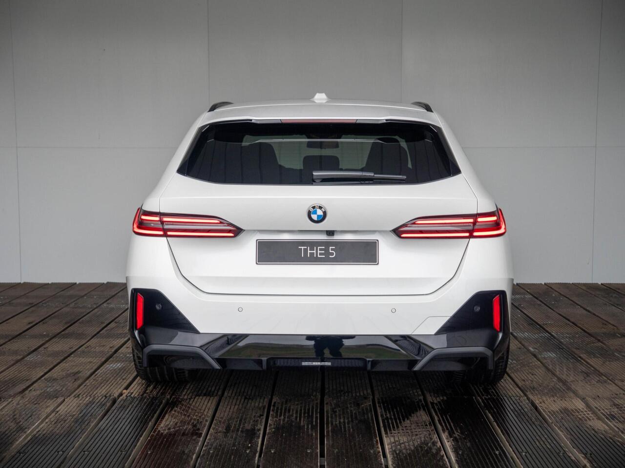 BMW 5-SERIE Touring 520i | M Sportpakket | M Sportpakket Pro | Innovation Pack | Travel Pack | Showroom Selection