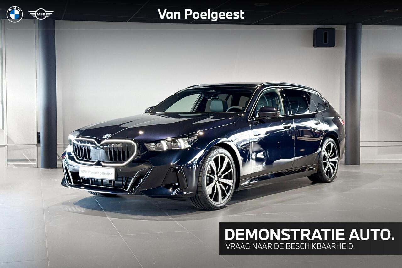 BMW 5-SERIE Touring 530e M Sport Edition | Glazen Panoramadak | Harman Kardon | Stoelventilatie |