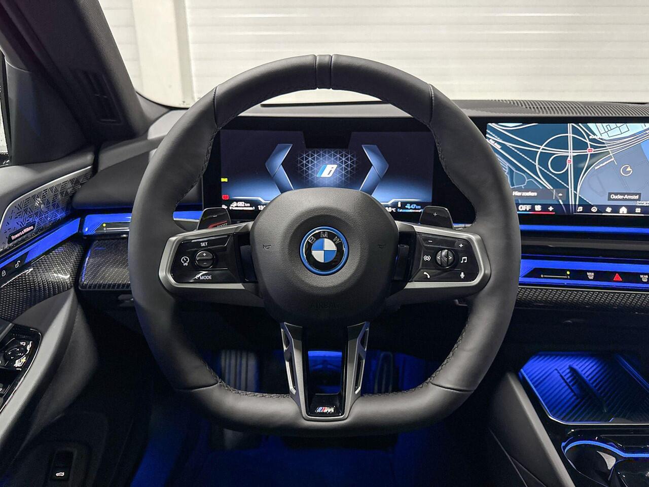 BMW 5-SERIE Touring 550e xDrive | M-Sport Pro | Travel Pack | Innovation Pack | Comfort Pack | Driving Assistant Professional | Parking Assistant Plus | Bowers&Wilkins | Comfort Access | Trekhaak