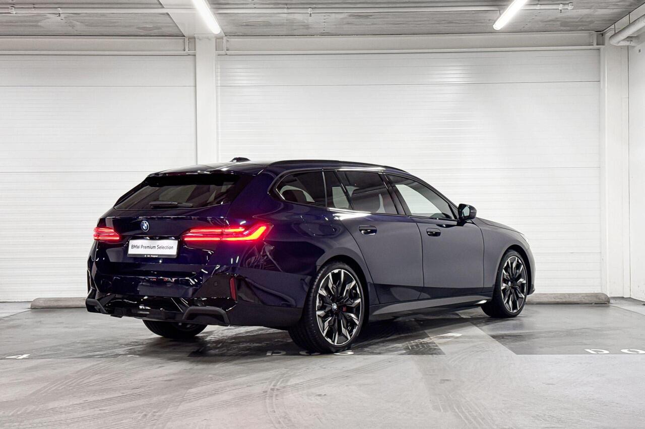 BMW 5-SERIE Touring 550e xDrive | M-Sport Pro | Travel Pack | Innovation Pack | Comfort Pack | Driving Assistant Professional | Parking Assistant Plus | Bowers&Wilkins | Comfort Access | Trekhaak