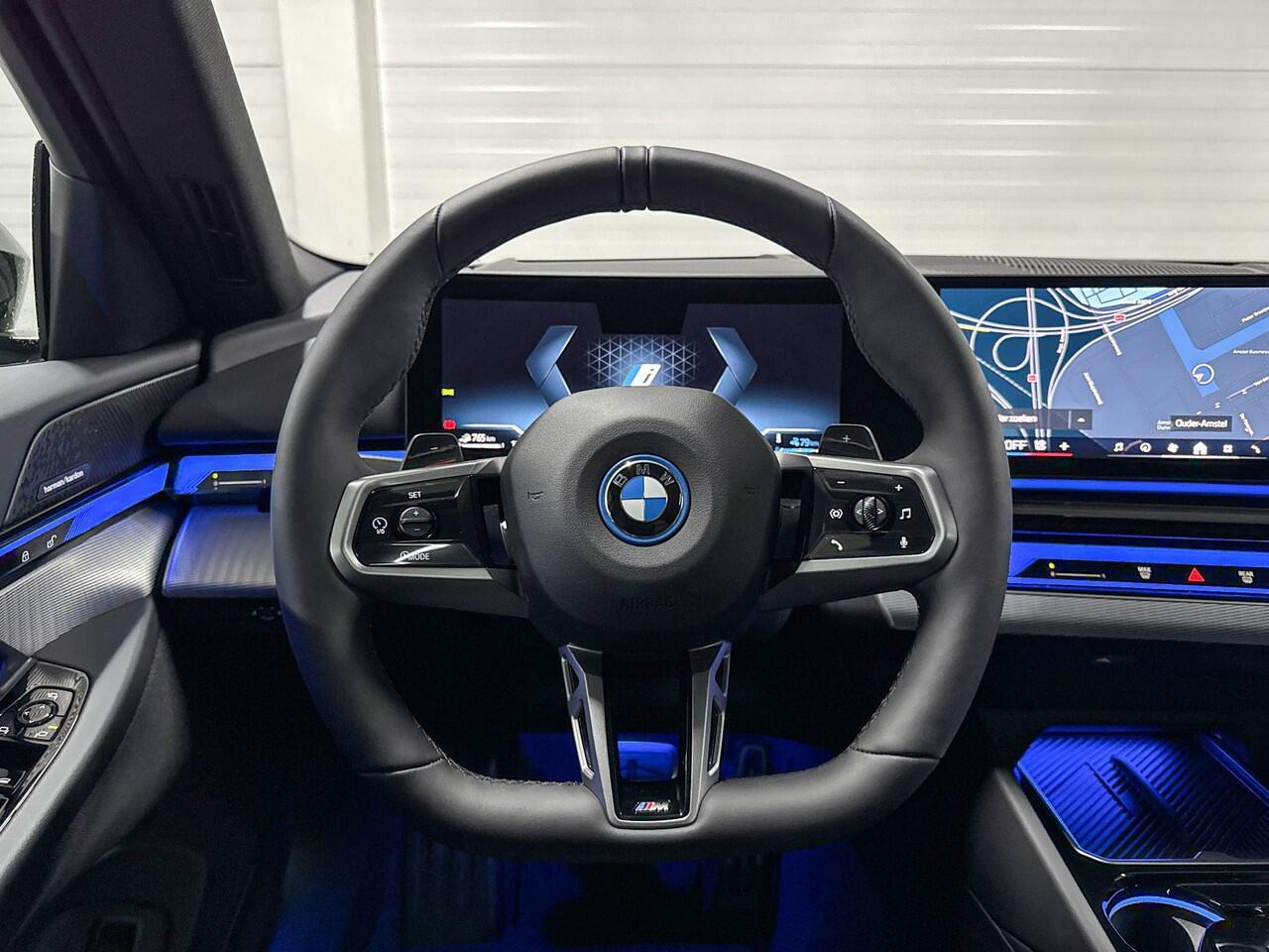 BMW 5-SERIE Sedan 530e | M-Sport Pro | Travel Pack | Comfort Pack | Driving Assistant Plus | Harman/Kardon | Panoramadak | Comfort Access