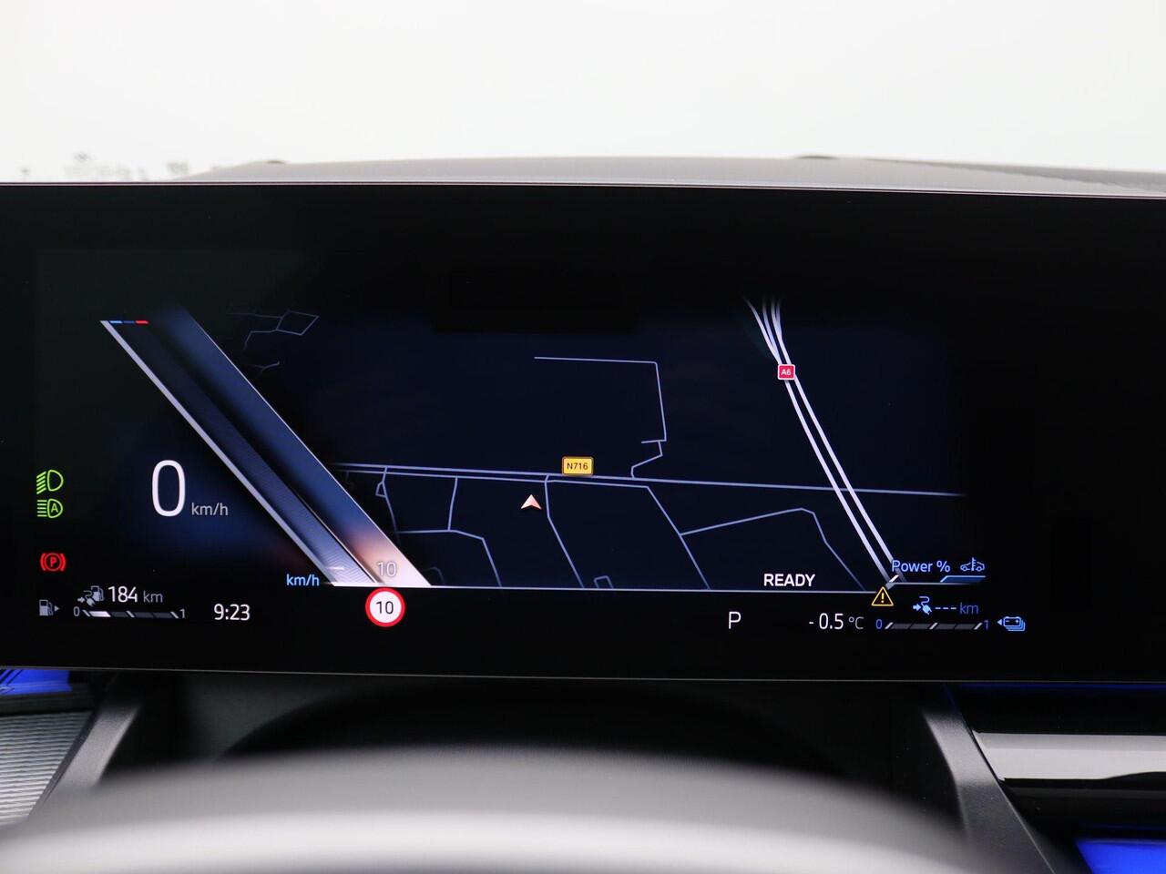 BMW 5-SERIE Touring 530e xDrive 299PK Aut. M-Sport, Panoramadak, Head-Up Display, Stoelverwarming & ventilatie, Bowers & Wilkins Audio, Elektr. Achterklep, Trekhaak, 21" LM Velgen