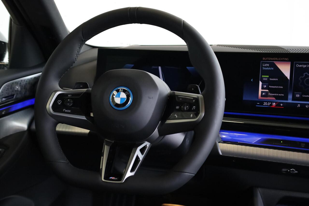 BMW 5-SERIE Sedan 530e M Sport Pro | Bowers & Wilkins | Panoramadak | Comfortstoelen | Ekris Selection