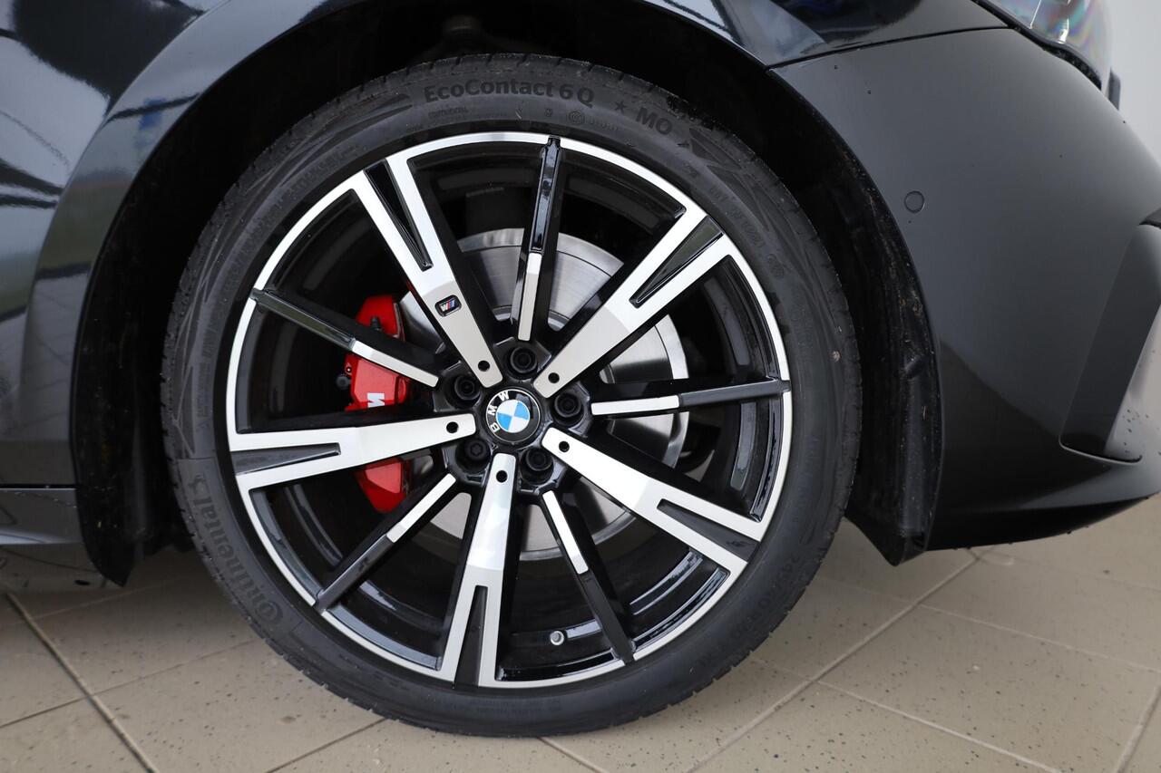 BMW 5-SERIE Sedan 530e M Sport Pro | Bowers & Wilkins | Panoramadak | Comfortstoelen | Ekris Selection