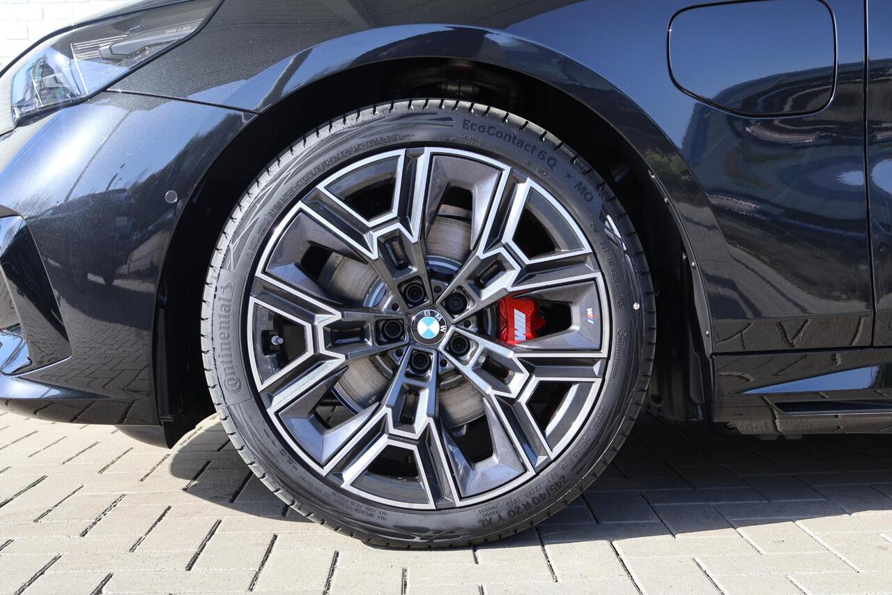 BMW 5-SERIE 530e M Sport Edition | M Sportpakket Pro | Travel Pack | Comfort Pack | Bowers & Wilkins | Innovation Pack | Panoramadak | Trekhaak