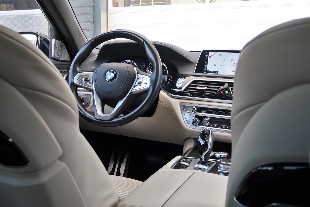 BMW 7-SERIE 740Ld xDrive High Executive M-PAKKET/ MASSAGE/ PANO/ DEALER OND/ VOL!