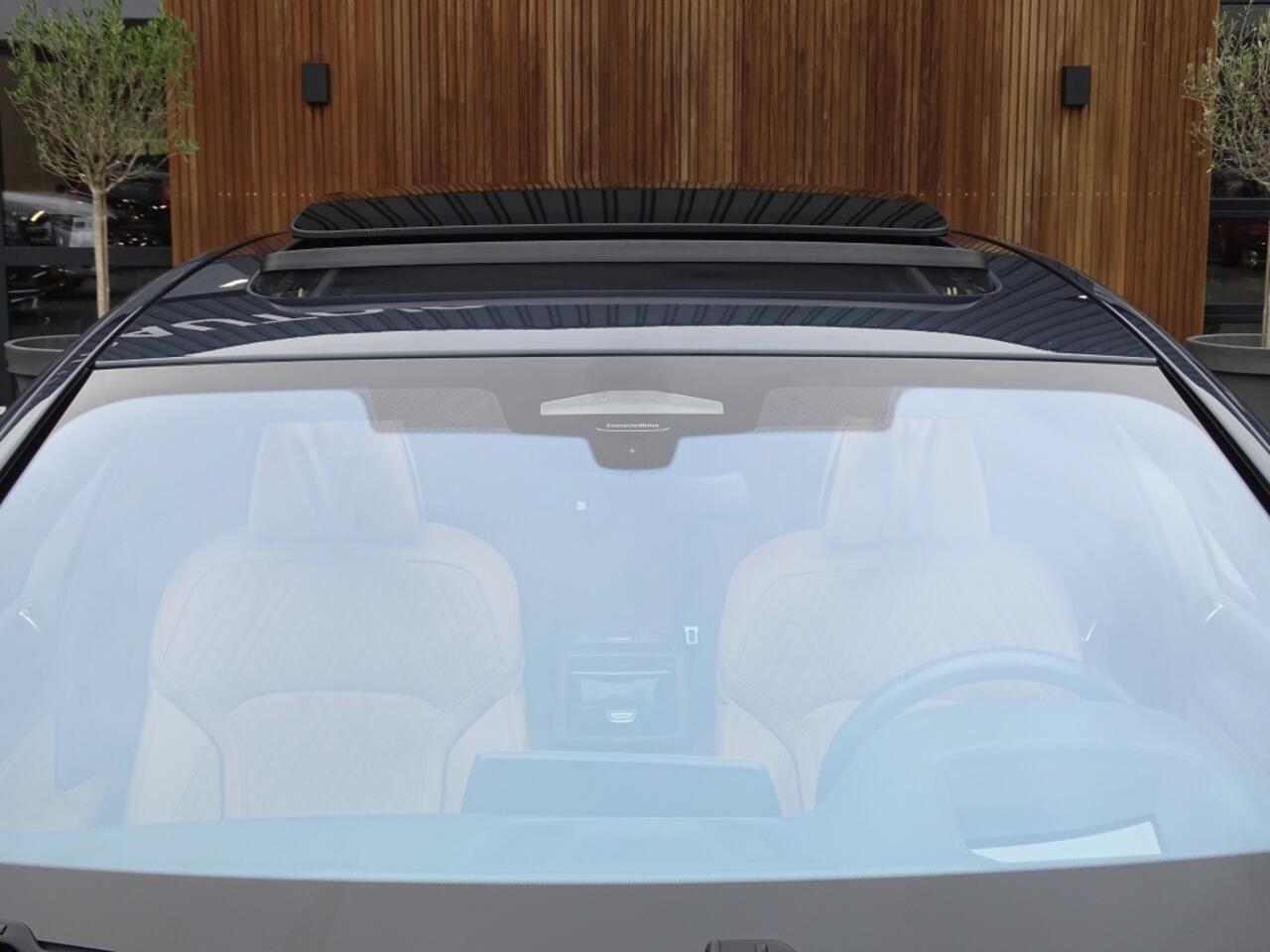 BMW 7-SERIE 745Le 394PK / Skylounge / B&W / Laser / M- Individual / 360°