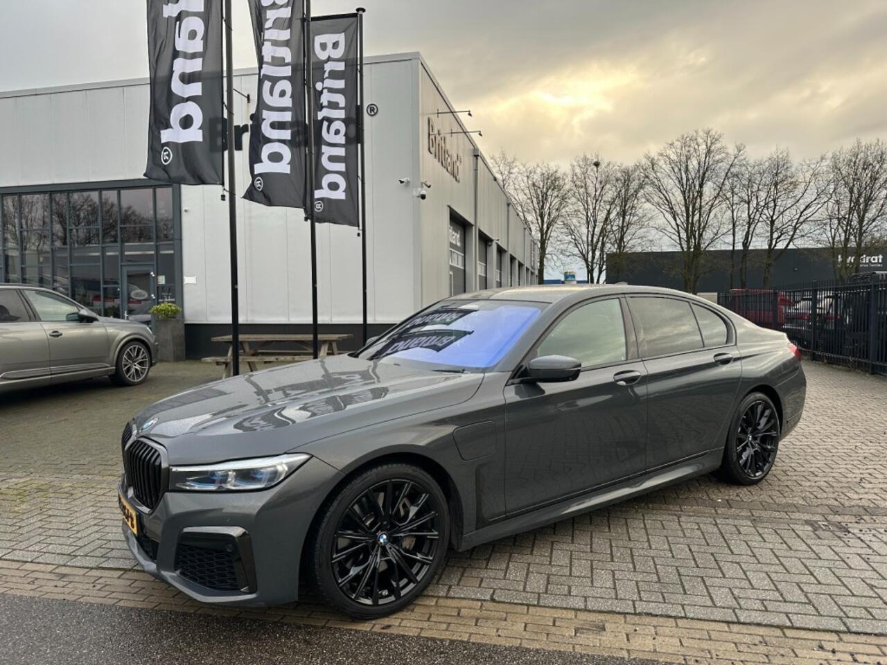 BMW 7-SERIE 745e M-sport 2019 BTW *NL auto *Adaptive *Luchtvering *360gr camera