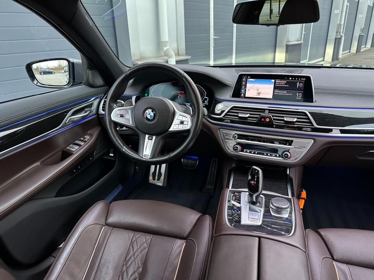 BMW 7-SERIE 745e M-sport 2019 BTW *NL auto *Adaptive *Luchtvering *360gr camera