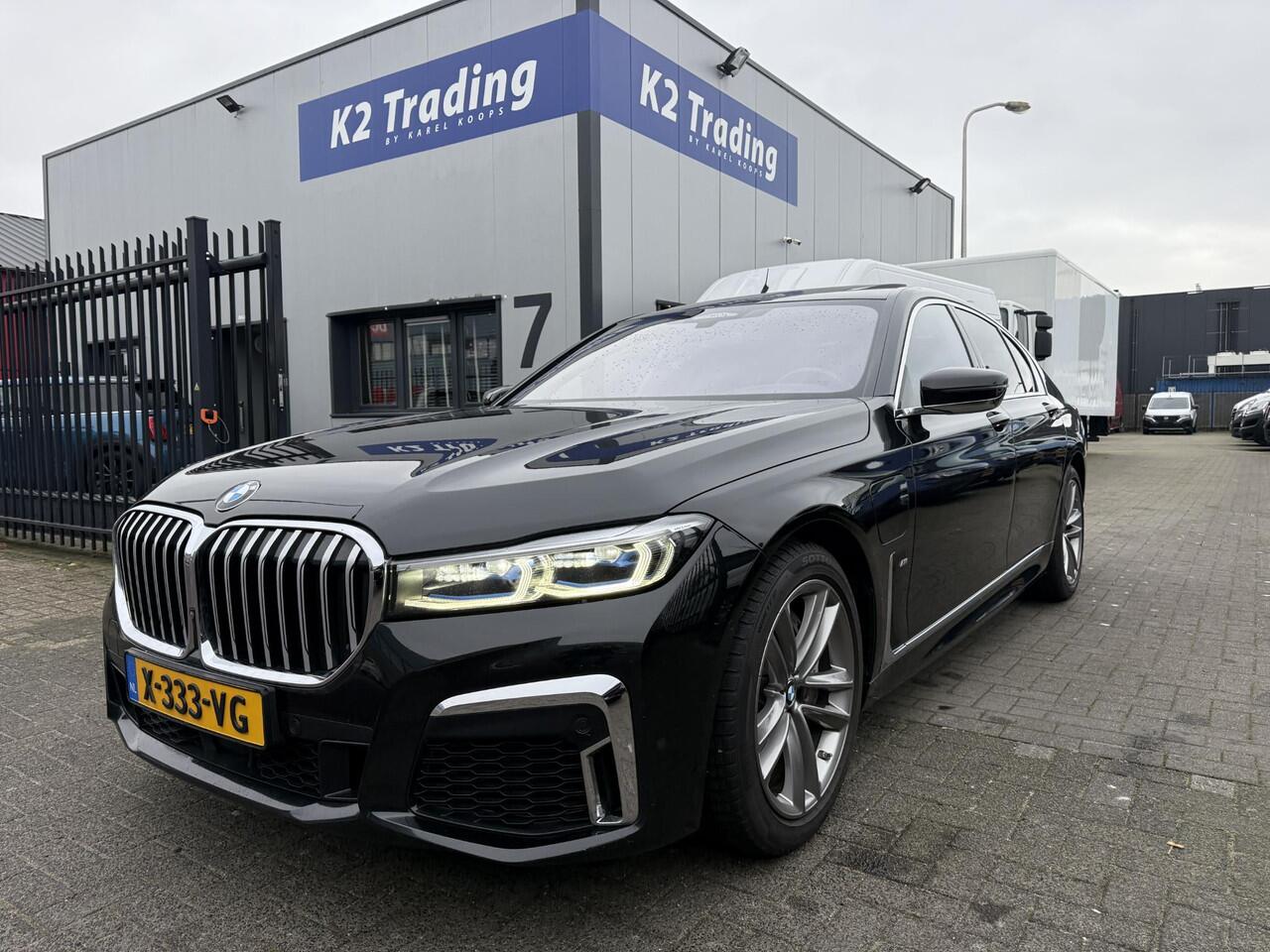 BMW 7-SERIE 745e Massage, Laser-light, 4x ventilatie seat, schuifdak, M-sport, Winterset, Display-key, Zwart leer