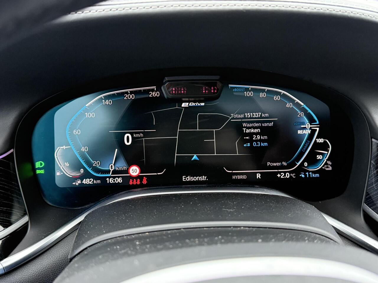 BMW 7-SERIE 745e Massage, Laser-light, 4x ventilatie seat, schuifdak, M-sport, Winterset, Display-key, Zwart leer