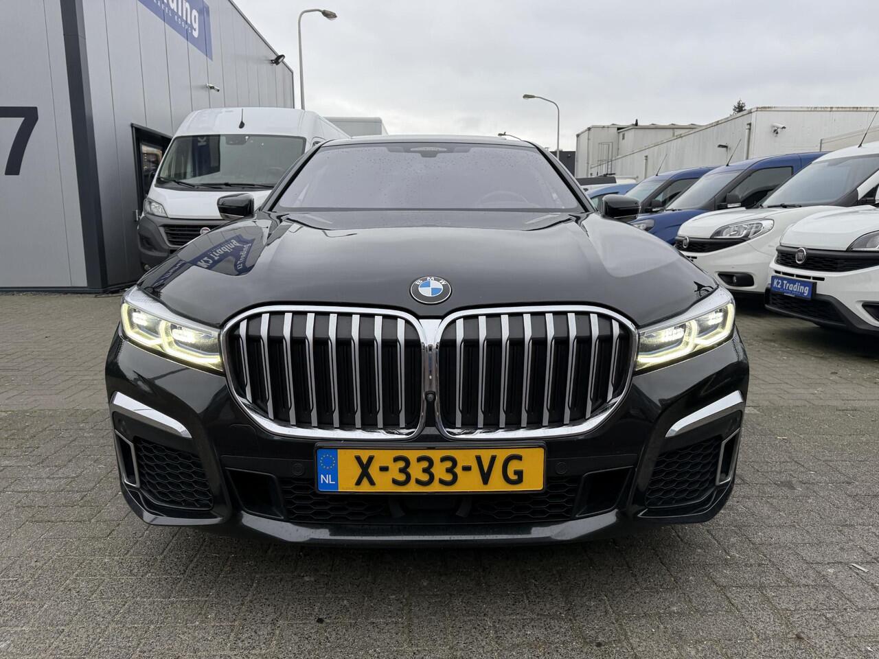 BMW 7-SERIE 745e Massage, Laser-light, 4x ventilatie seat, schuifdak, M-sport, Winterset, Display-key, Zwart leer