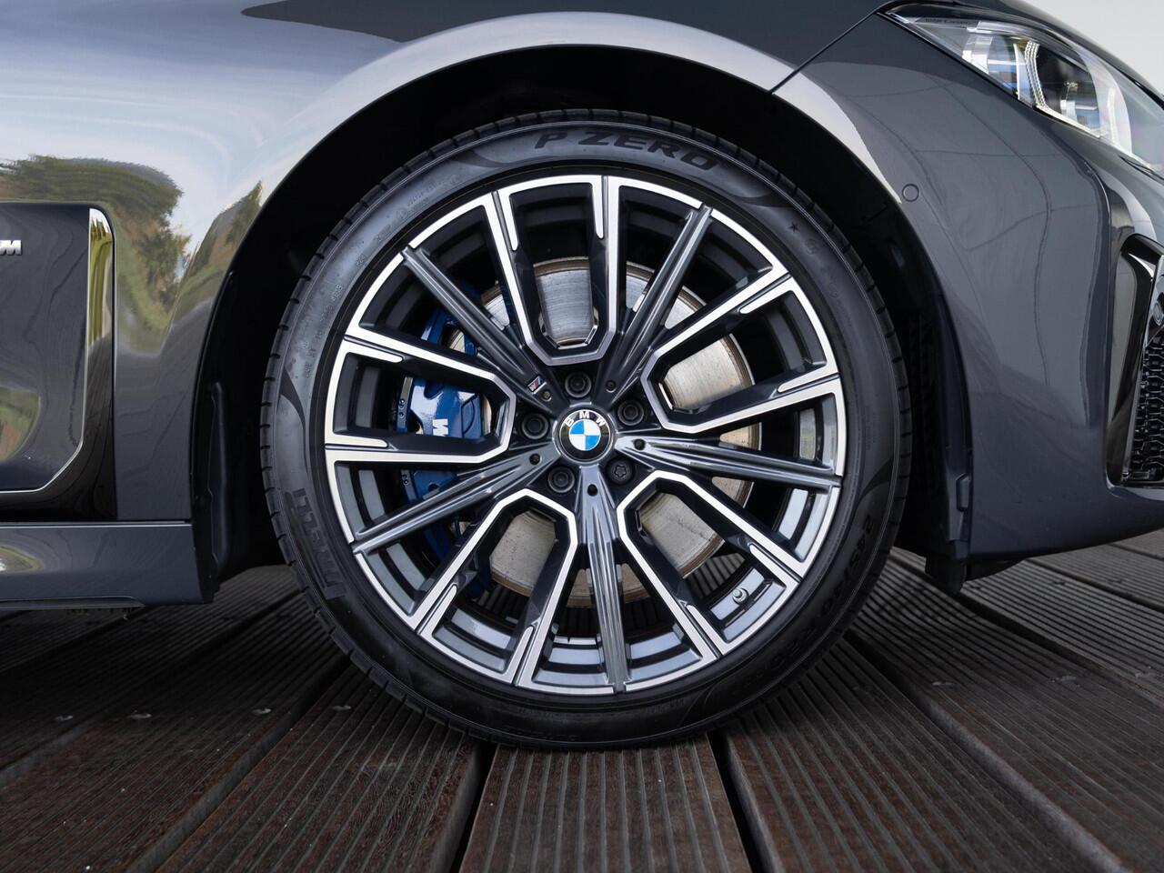 BMW 7-SERIE Sedan 745e | High Executive | Comfort Access | Soft Close | Schuif-/kanteldak | Stoelventilatie | Stoelverwarming | Head-Up Display | Harman Kardon | 20''