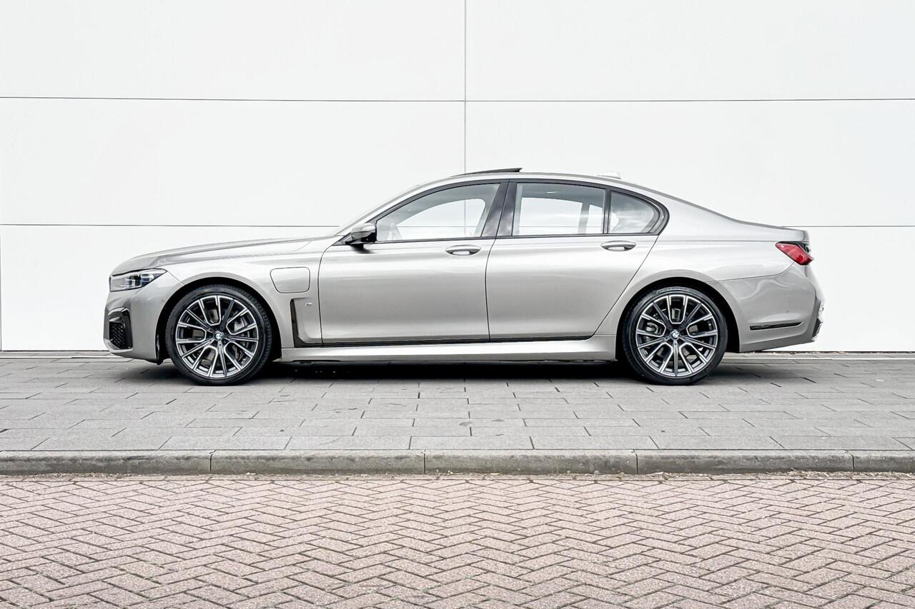 BMW 7-SERIE 745e High Executive | M Sport | Glazen Panoramadak | Stoelventilatie | Harman Kardon