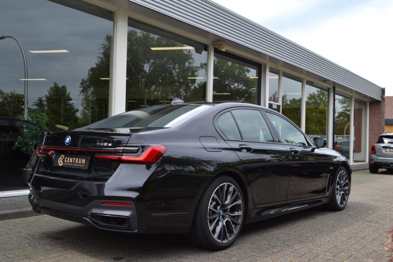 BMW 7-SERIE 745 M SPORT - Pano - Acitve steer - Vol