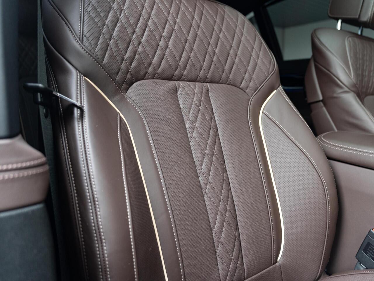 BMW 7-SERIE Sedan 745e | High Executive | M Sportpakket | Harman Kardon | Comfort Access | Soft Close | Schuif-/kanteldak | Stoelventilatie | Head-Up Display