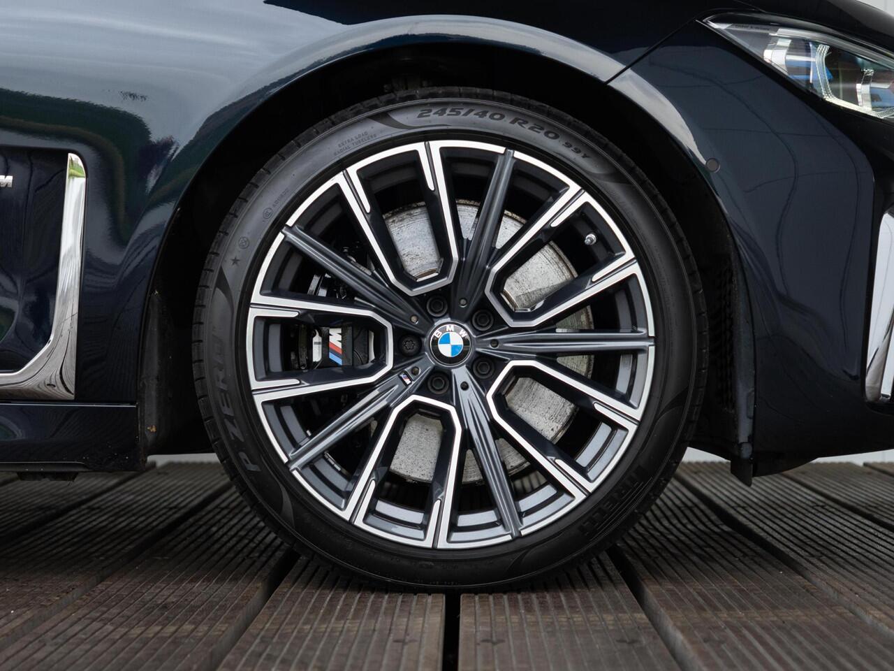 BMW 7-SERIE Sedan 745e | High Executive | M Sportpakket | Harman Kardon | Comfort Access | Soft Close | Schuif-/kanteldak | Stoelventilatie | Head-Up Display