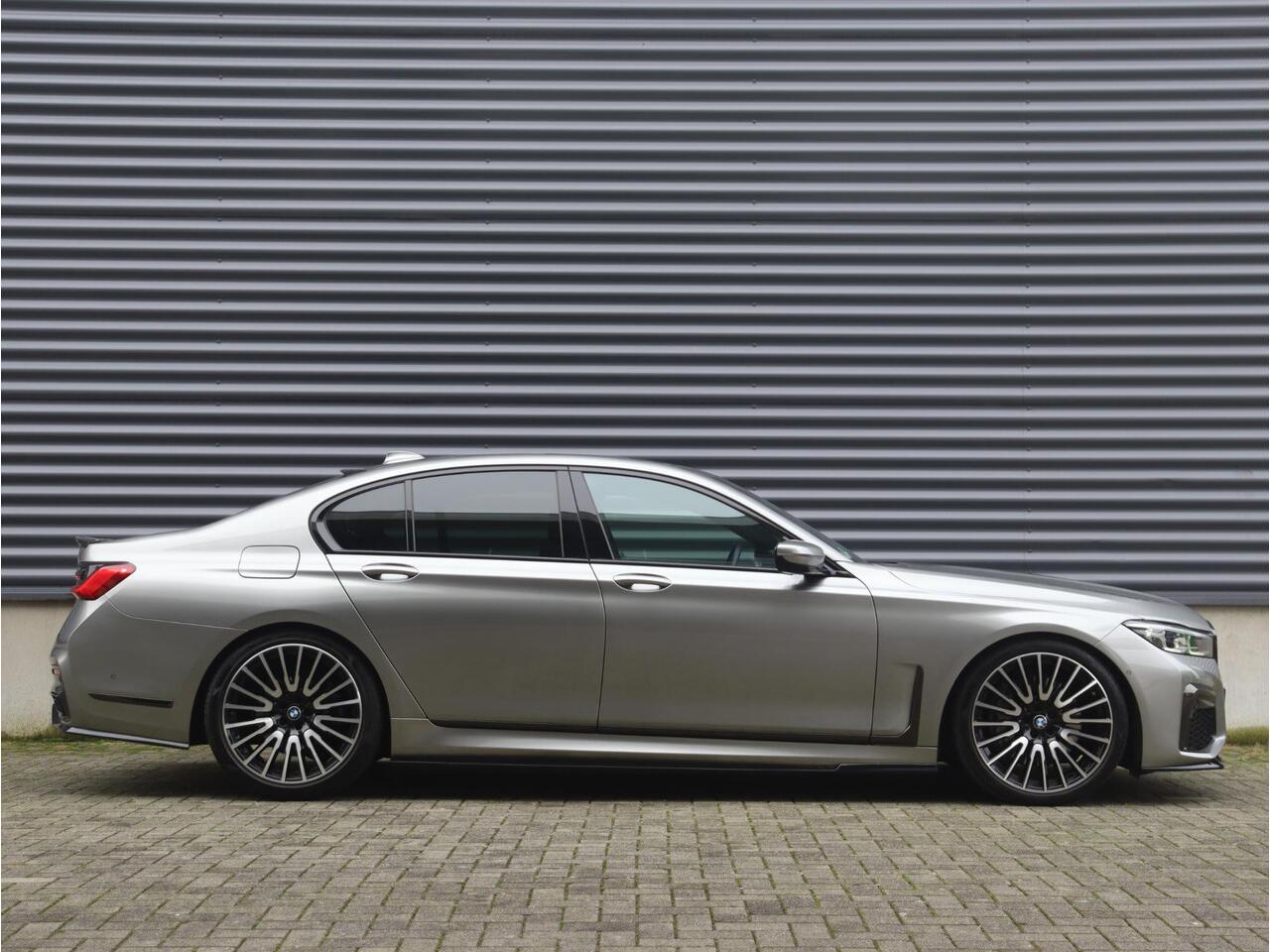 BMW 7-SERIE Sedan 745e | High Executive | M Sportpakket | Panodak | Head-Up | Rear Seat Entertainment | Soft Close | Comfort Access | Hi-Fi | 20'' LMV