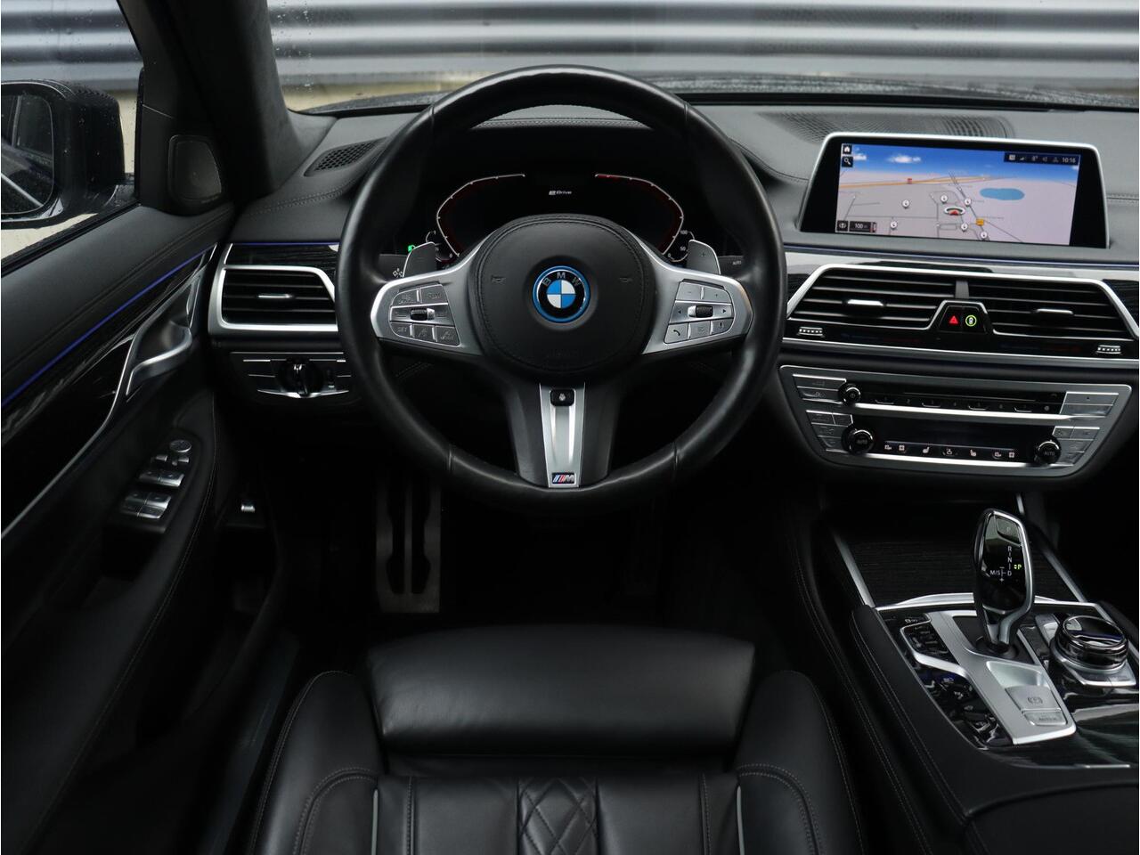 BMW 7-SERIE 745e | High Executive | M Sportpakket | Panodak | Driving Assistant Prof. | Active Steering | Comfortstoelen Achter | Head-Up | Harman Kardon | Parking Assistant Plus | 20'' LMV