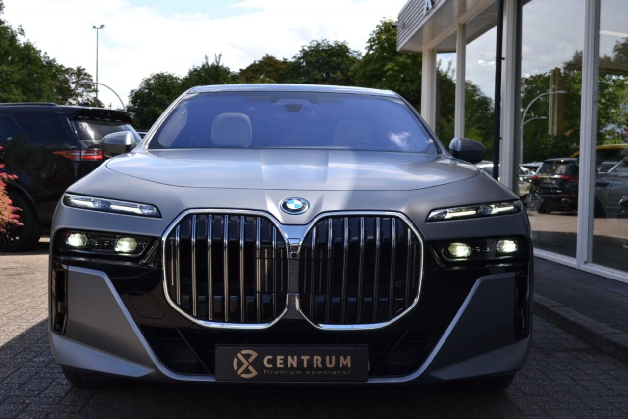 BMW 7-SERIE 750e xDrive M-Sport - TV Achter - Vol
