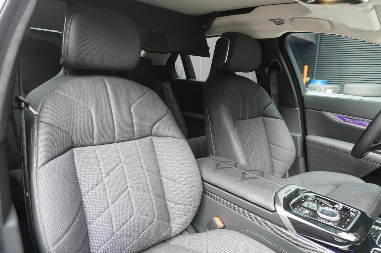 BMW 7-SERIE M760e xDrive Executive Pack | Exclusive Lounge | Integral Active Steering | Glazen panoramadak Sky Lounge | Bowers & Wilkins Diamond Surround Sound Systeem | Rear-Seat Entertainment Experience