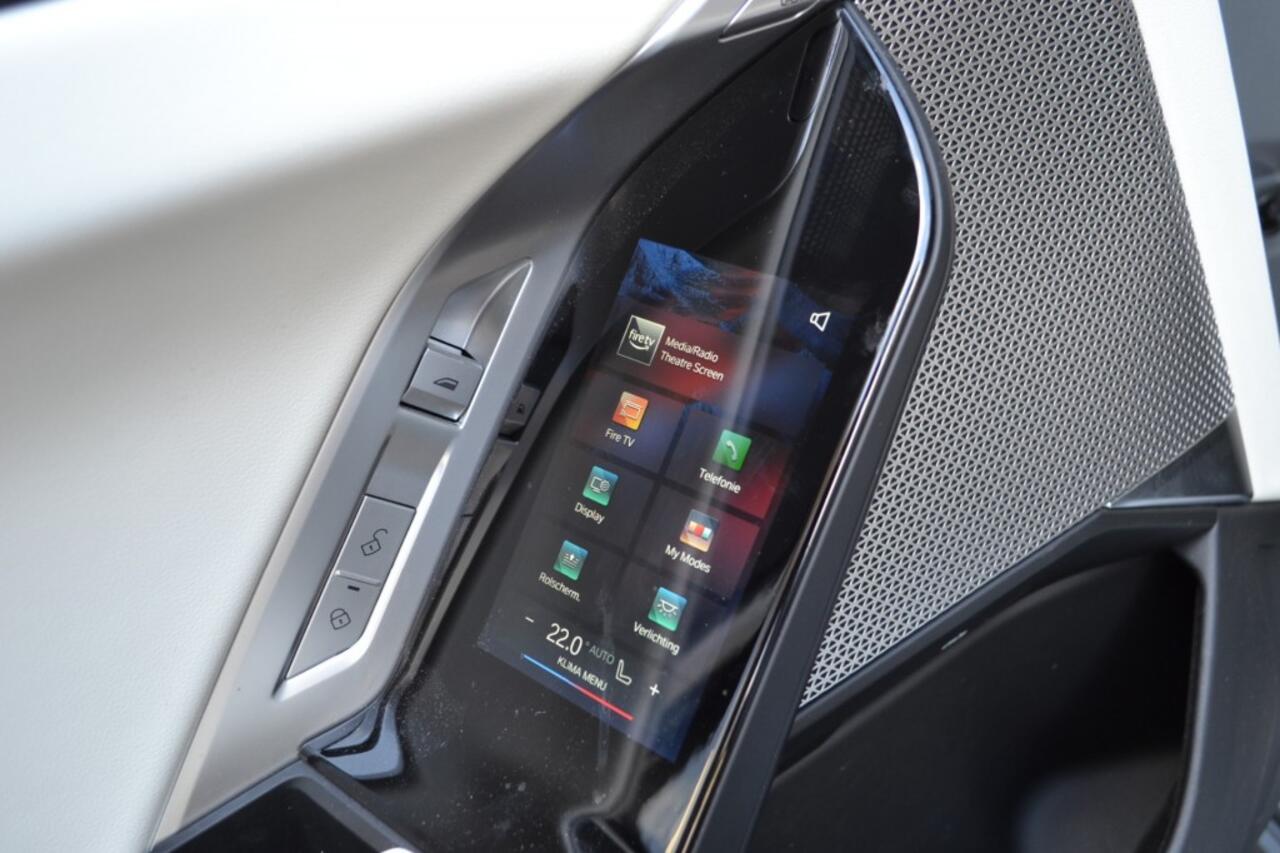 BMW 7-SERIE 750e xDrive M-Sport - TV Achter - Vol