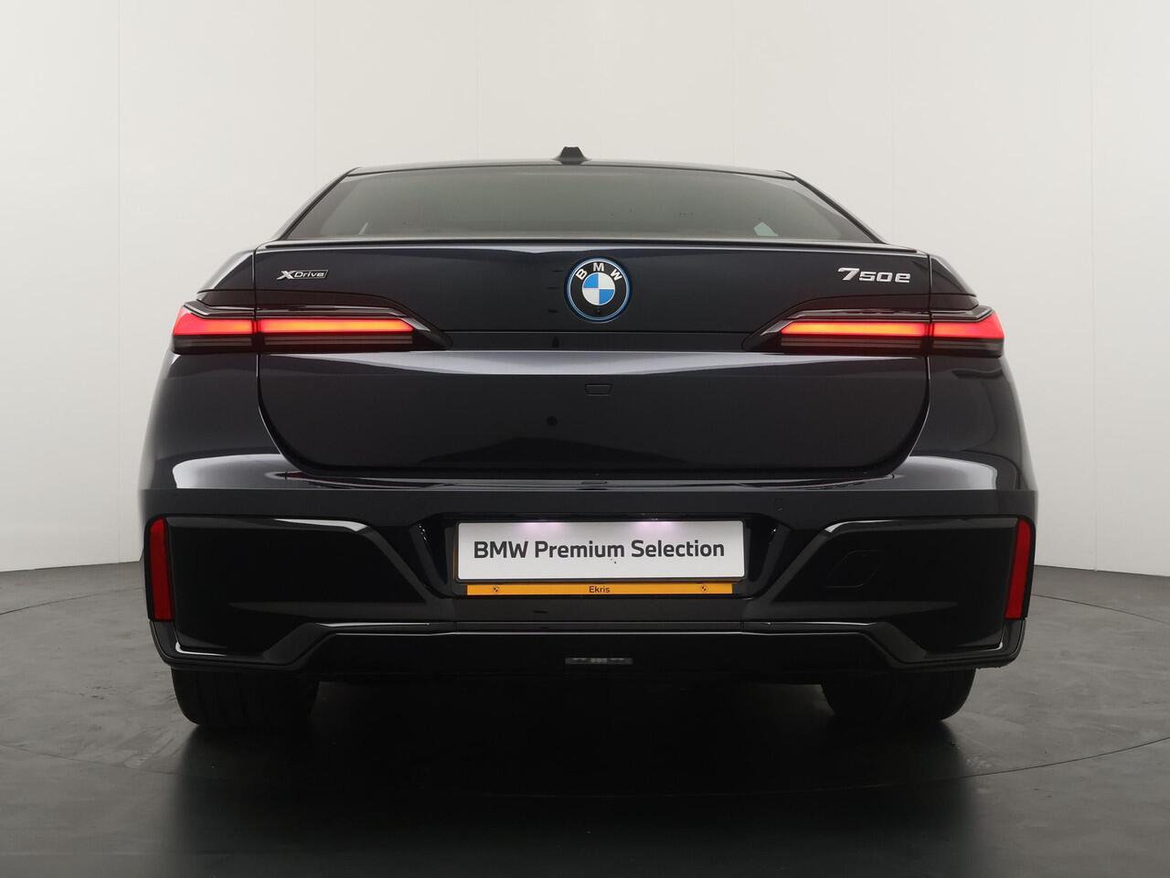 BMW 7-SERIE 750e xDrive | M Sportpakket Pro | BMW Individual Interior | Innovation Pack | Executive Pack | Connosseur Pack