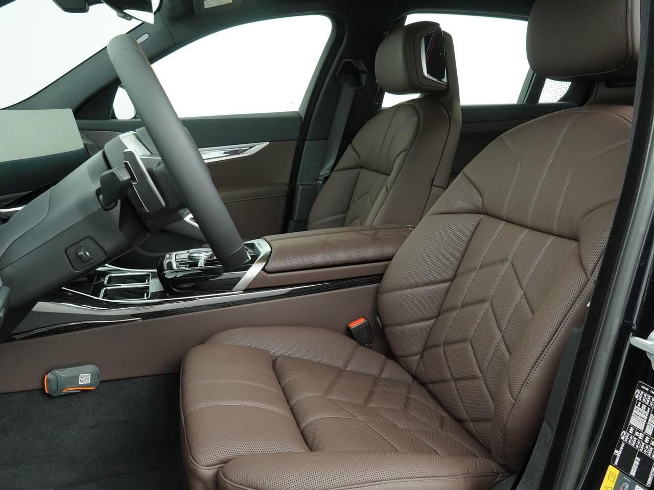 BMW 7-SERIE 750e xDrive | M Sportpakket Pro | BMW Individual Interior | Innovation Pack | Executive Pack | Connosseur Pack