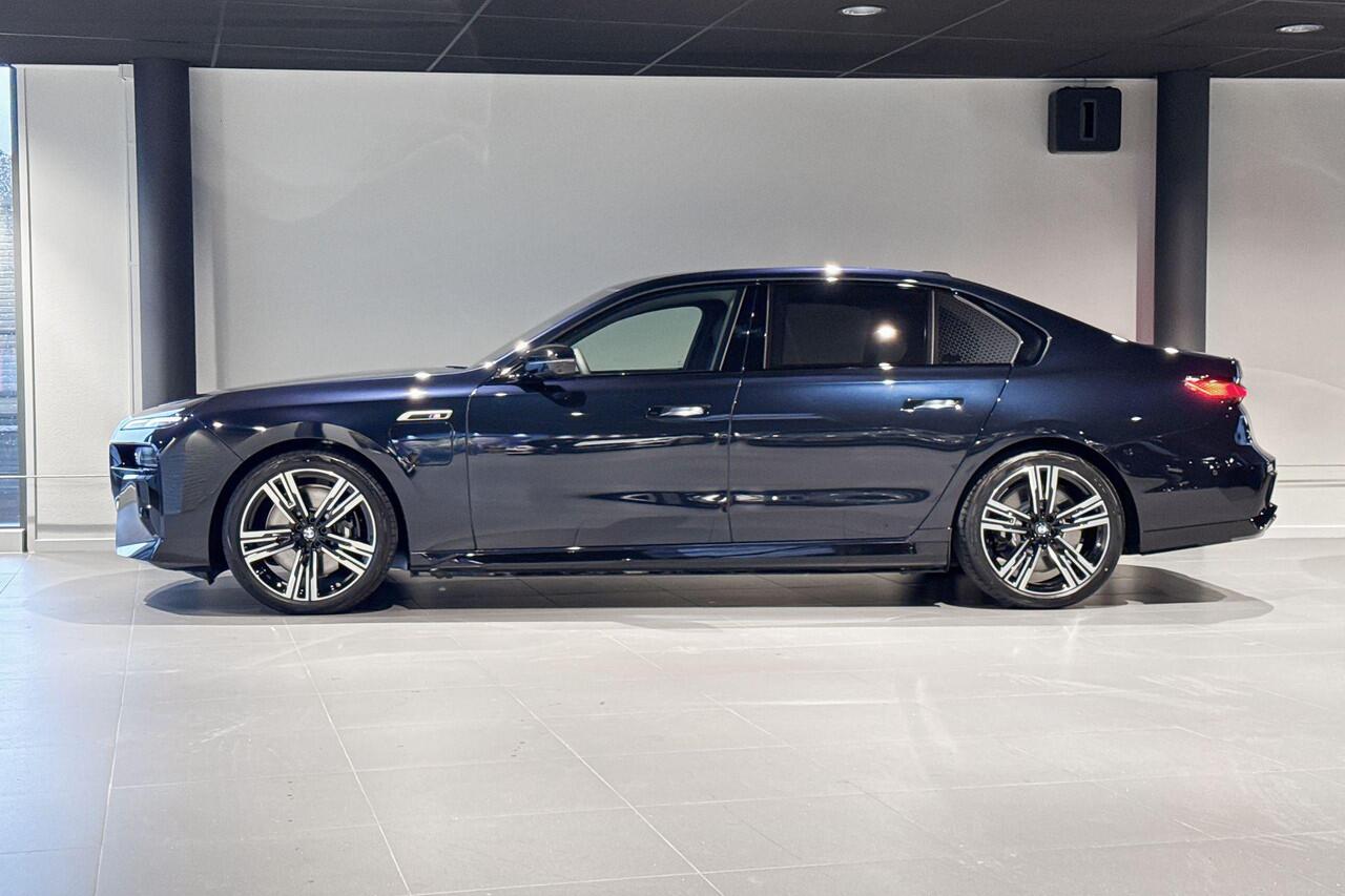 BMW 7-SERIE M760e xDrive