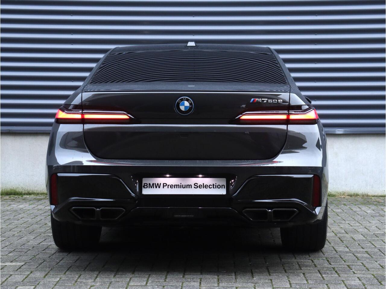 BMW 7-SERIE M760e xDrive | M Sportpakket Pro | Innovation Pack | Executive Drive Pro | Head-Up | Executive Lounge | Massage | Stoelventilatie | Driving Assistant Professional | Bowers & Wilkins | 21'' LMV
