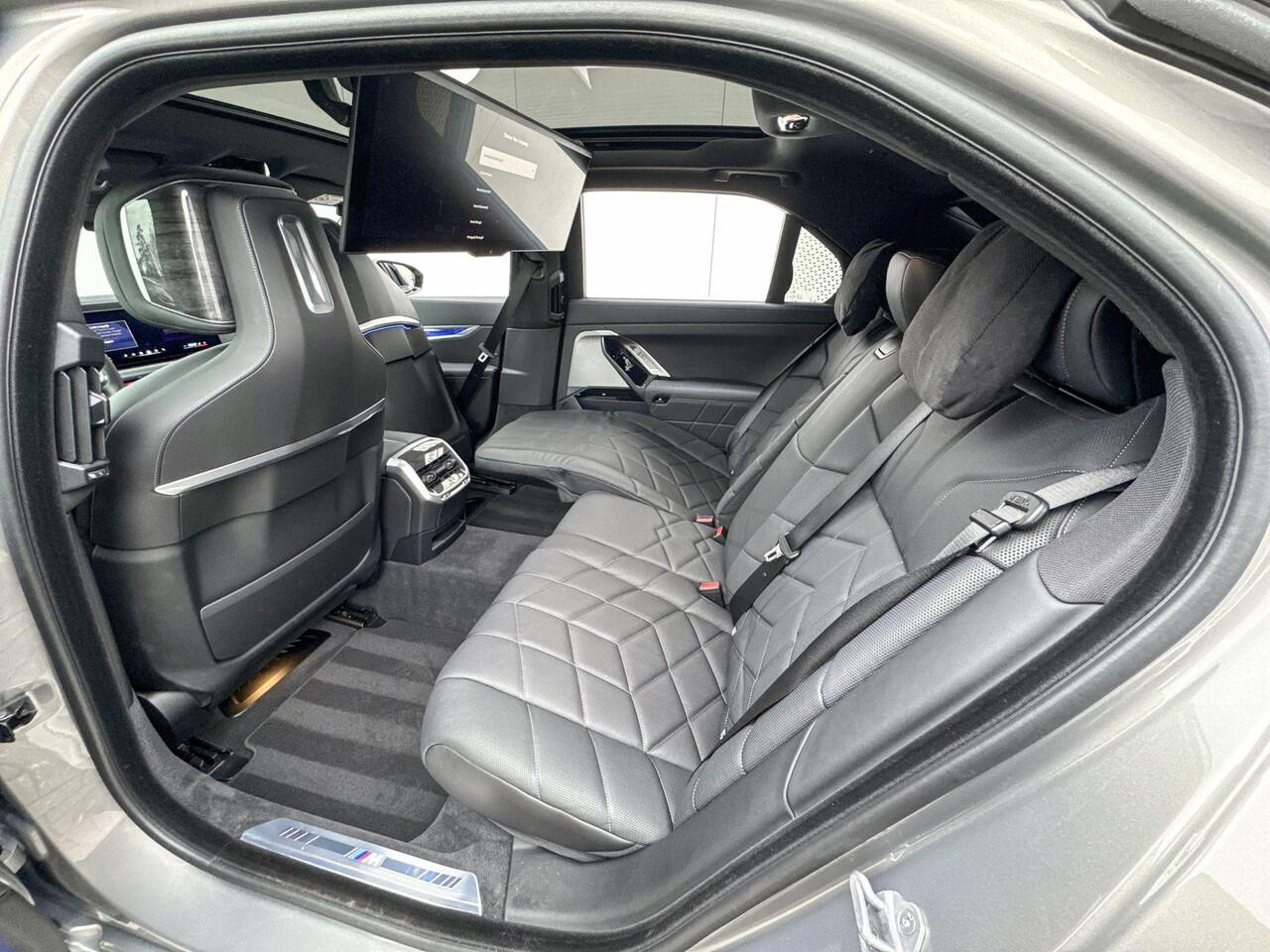 BMW 7-SERIE M760e xDrive Executive Pack | M Sport | Exclusive Lounge