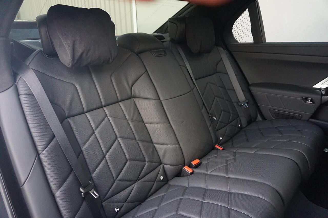 BMW 7-SERIE 750e xDrive Executive Drive Pro | M Sportpakket Pro | Sky Lounge | Connoisseur Pack | Bowers & Wilkins | Ekris Selection