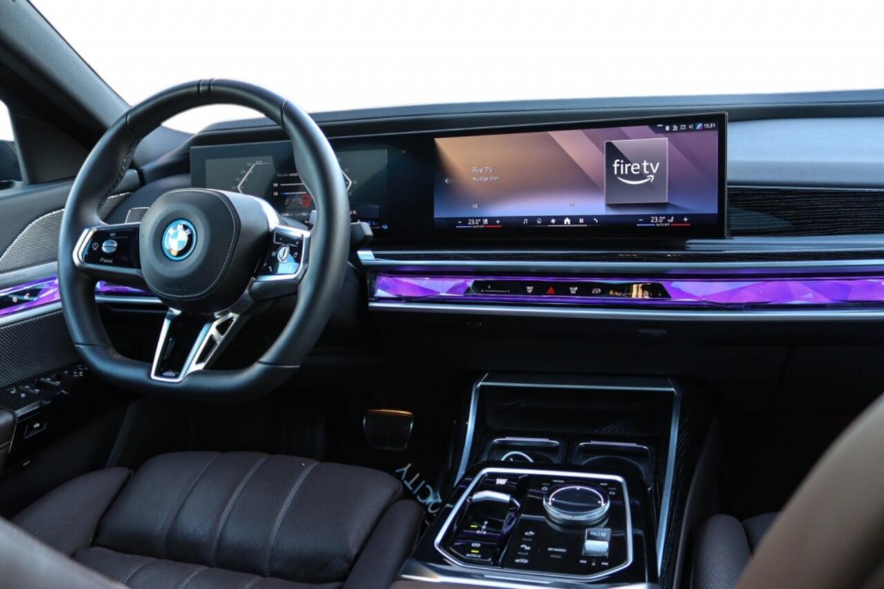 BMW 7-SERIE 750 e xDrive M Sport Excl Lounge l Sky Lounge l Bowers l INDIVID