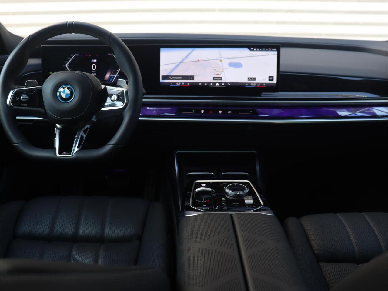 BMW 7-SERIE 750e xDrive | M Sportpakket | Executive Lounge | Head-Up | Panodak Skylounge | Rear Seat Entertainment | Driving Assistant Prof. | Stoelventilatie Voor & Achter | Executive Drive Pro | 21'' LMV