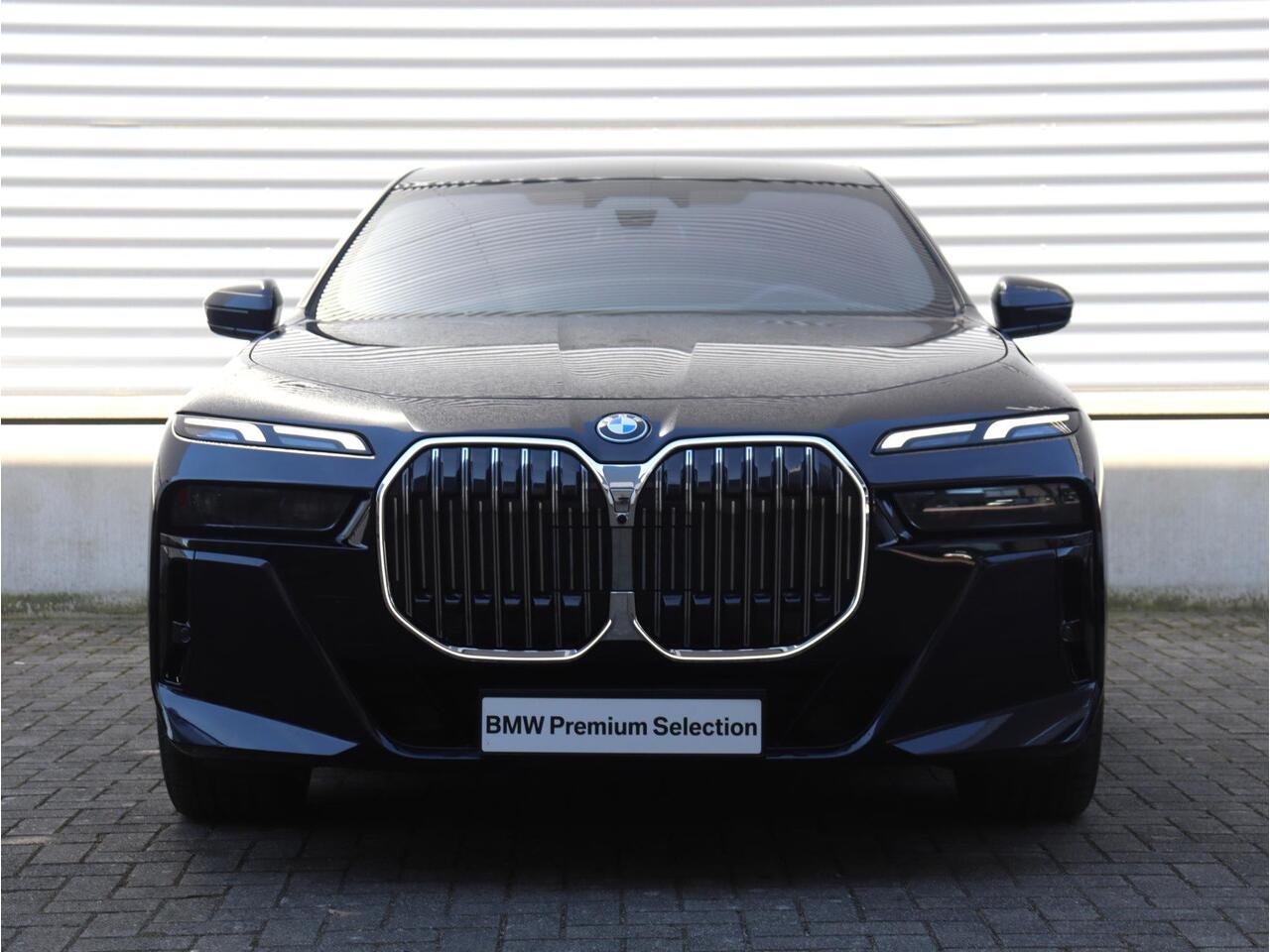 BMW 7-SERIE 750e xDrive | M Sportpakket | Executive Lounge | Head-Up | Panodak Skylounge | Rear Seat Entertainment | Driving Assistant Prof. | Stoelventilatie Voor & Achter | Executive Drive Pro | 21'' LMV