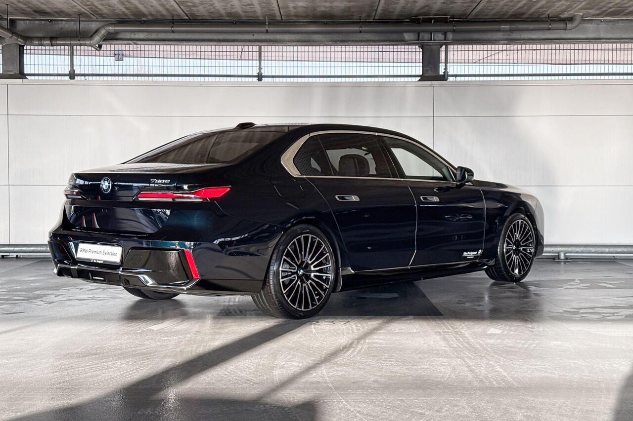BMW 7-SERIE 750e xDrive | M Sportpakket | BMW Individual Interieur | Innovation Pack | Connoisseur Pack